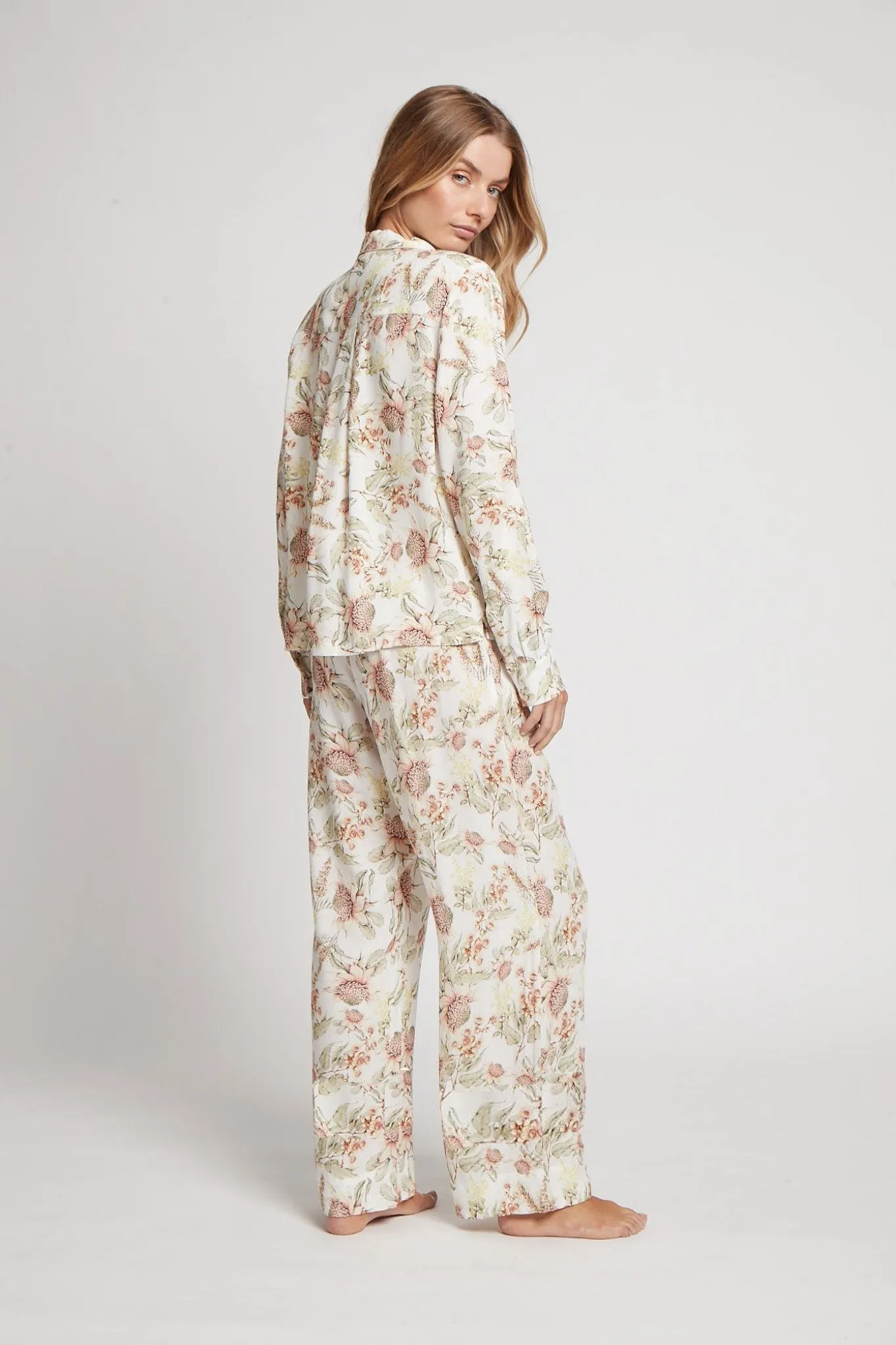 Australian Romantic Pyjama Lounge Set