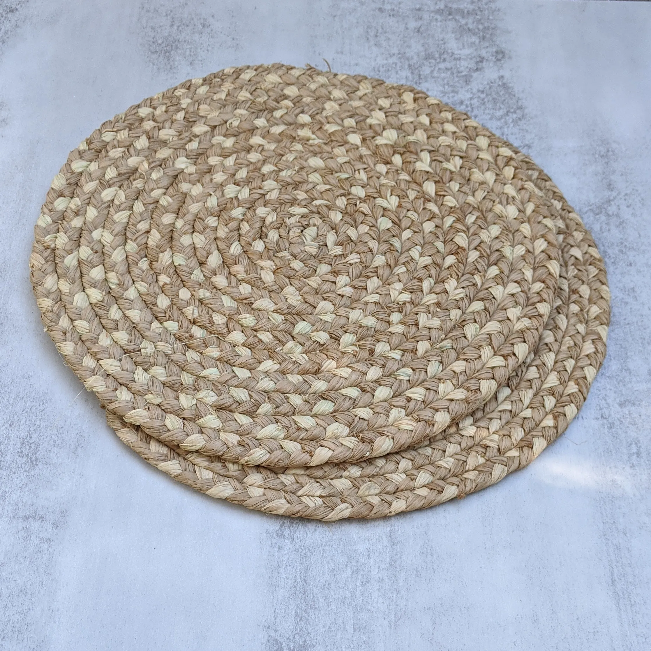 Braided natural raffia round placemats | Natural & Tan | Neutral Colors | Soava