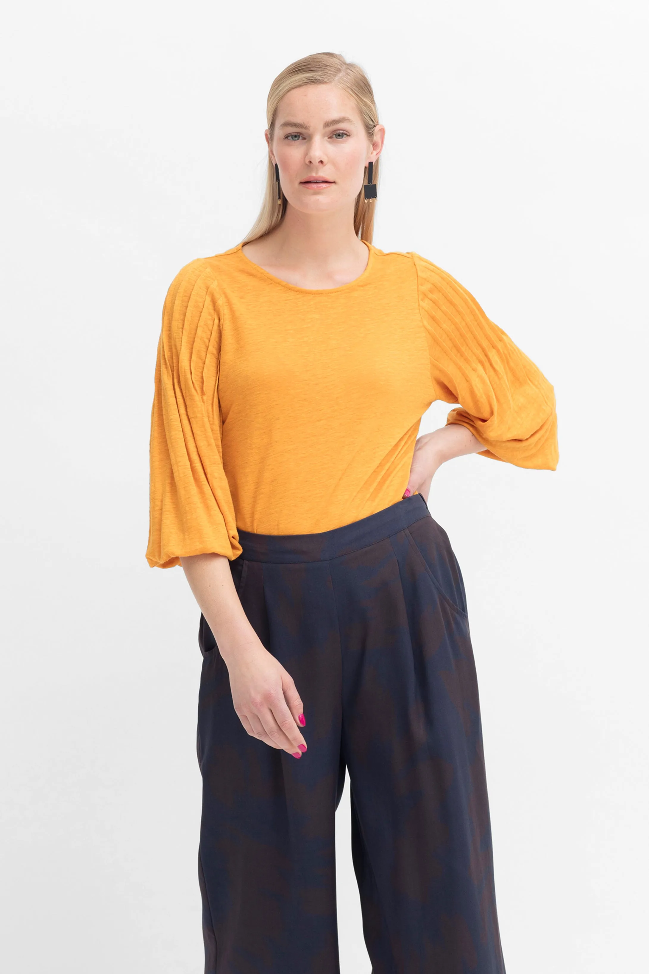 Darja Linen Tshirt