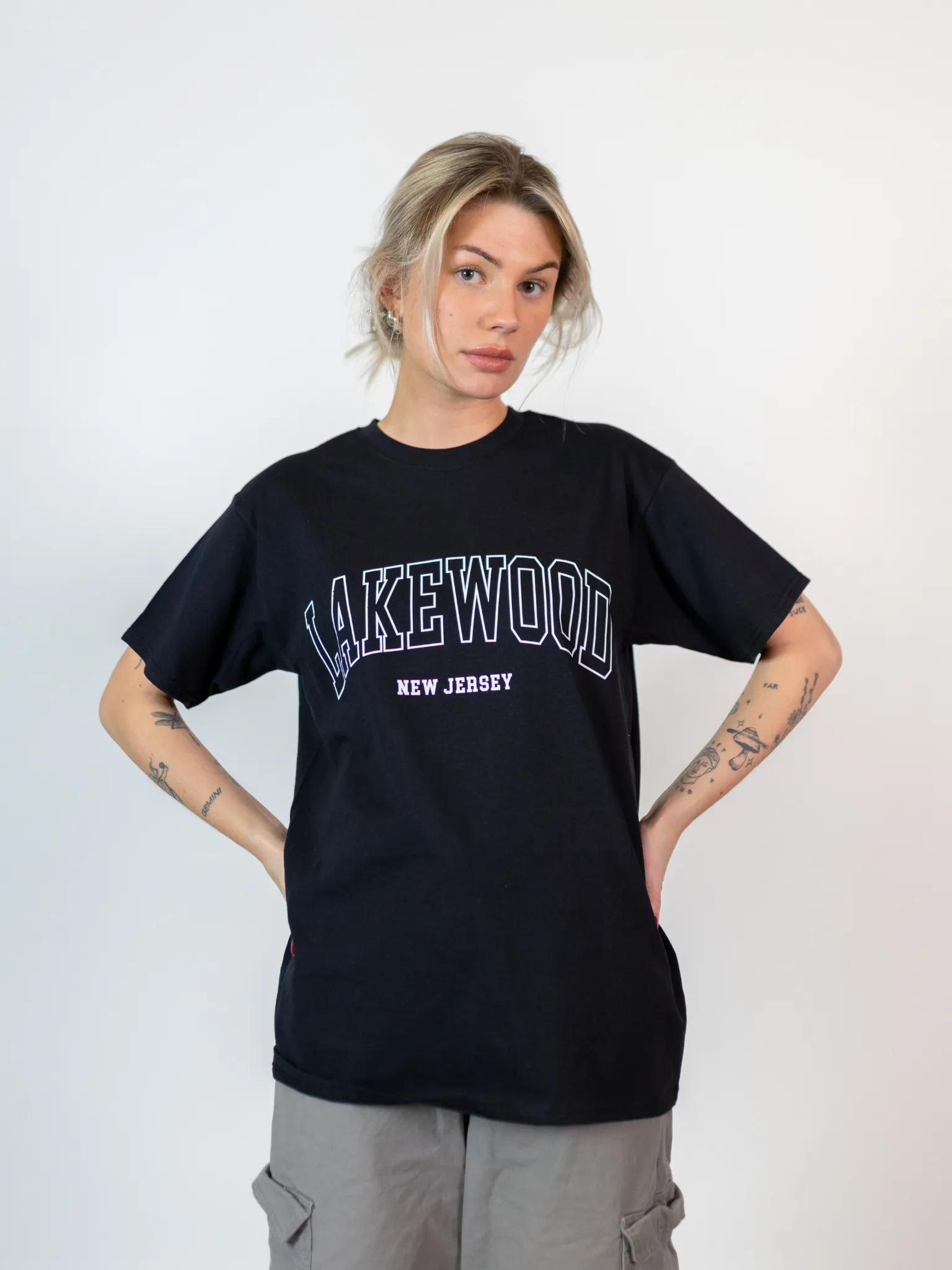 LAKEWOOD T-SHIRT - SVART