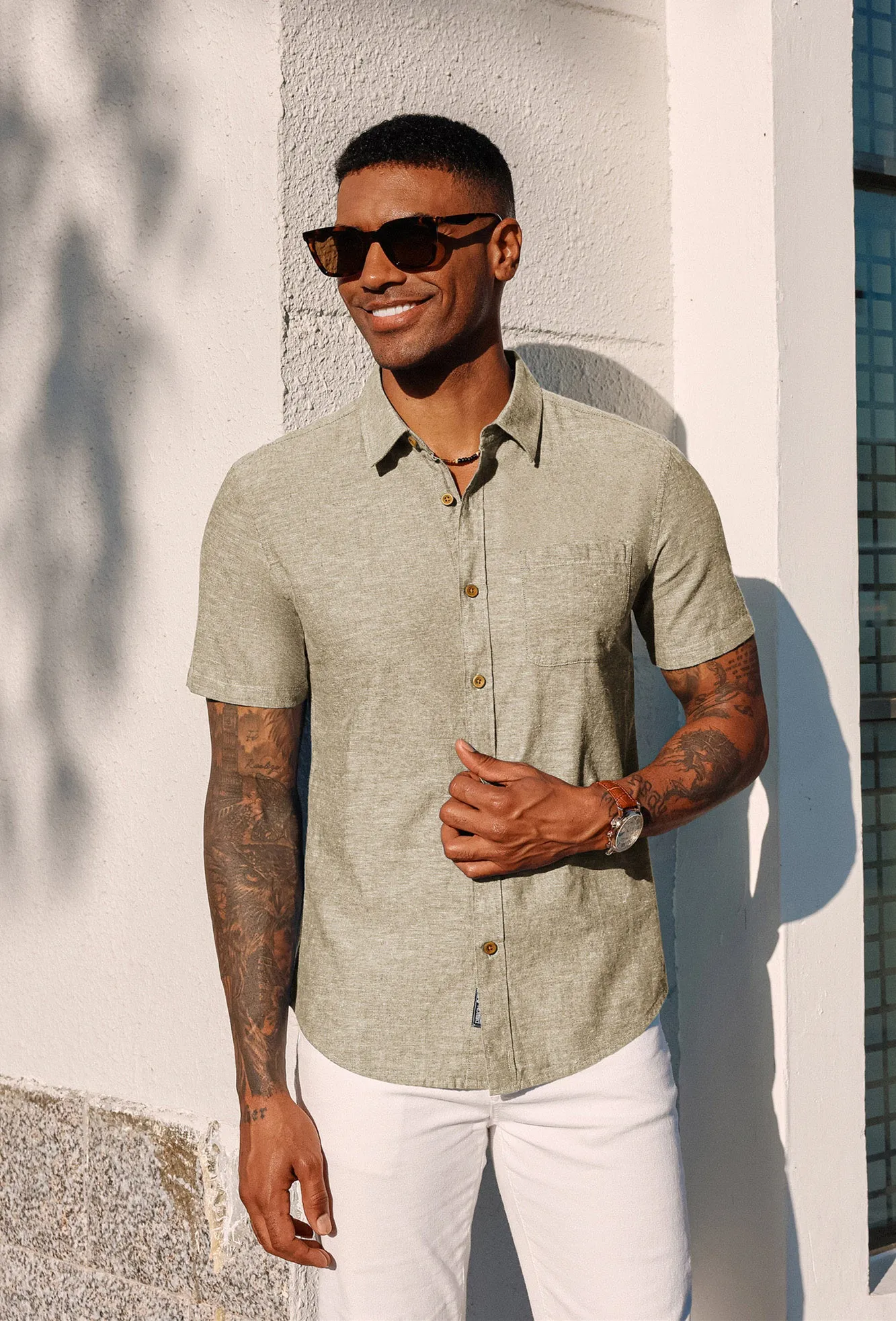 Men's Linen Shirts Short Sleeve Casual Button Down Cardigan Shirts Summer Beach Shirts