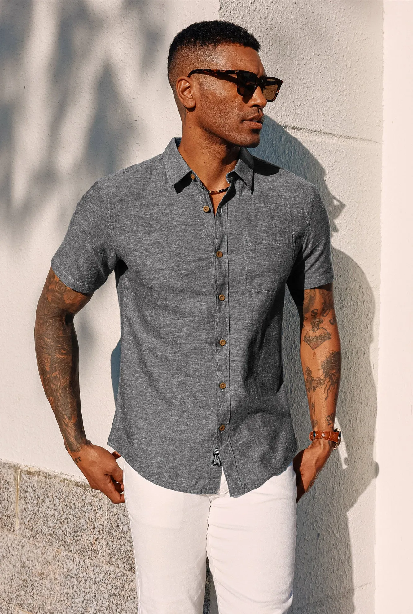 Men's Linen Shirts Short Sleeve Casual Button Down Cardigan Shirts Summer Beach Shirts