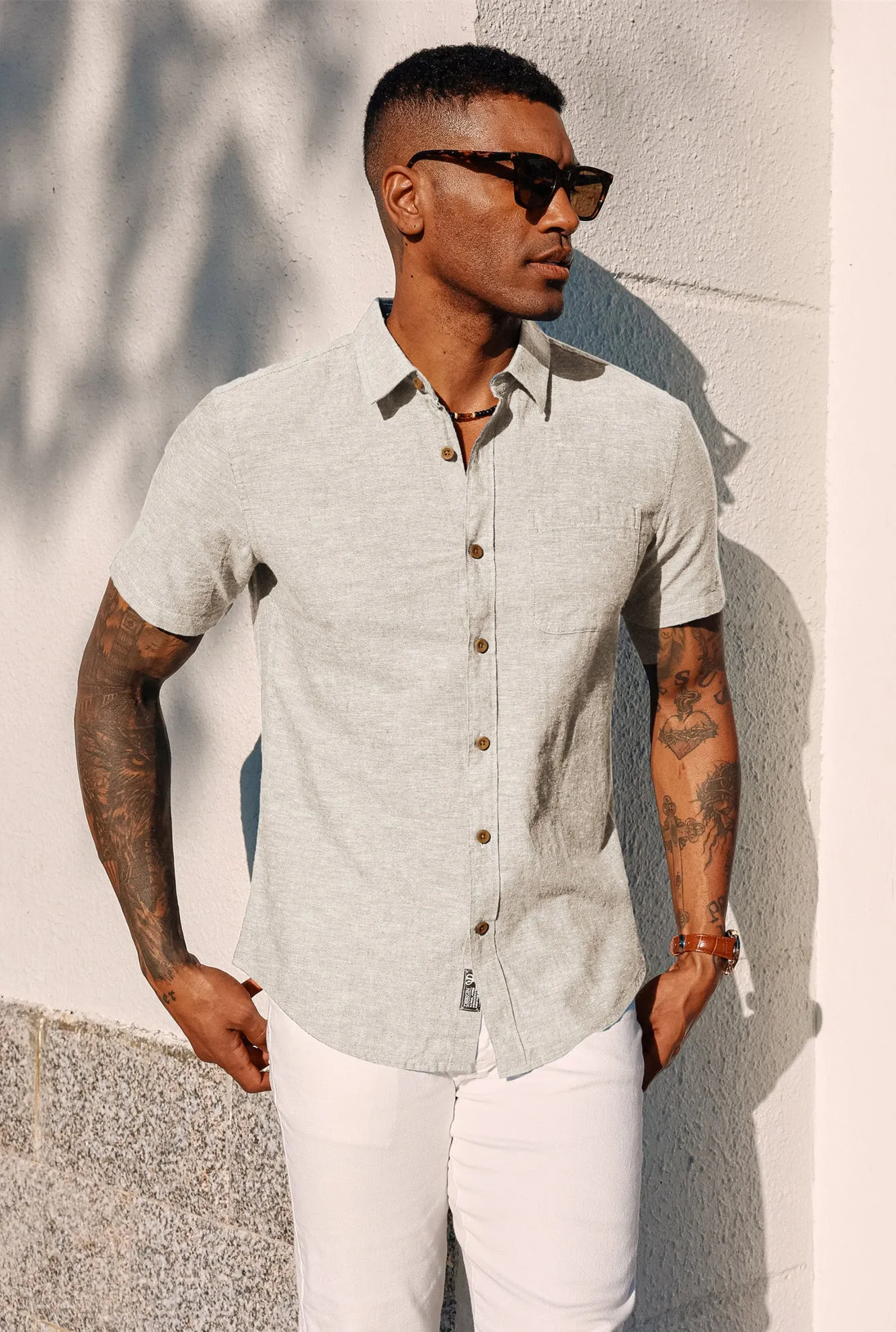 Men's Linen Shirts Short Sleeve Casual Button Down Cardigan Shirts Summer Beach Shirts