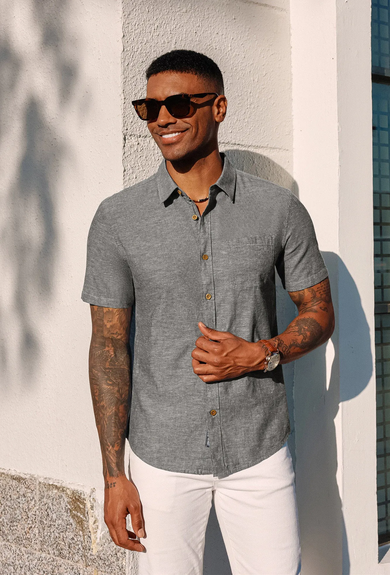 Men's Linen Shirts Short Sleeve Casual Button Down Cardigan Shirts Summer Beach Shirts