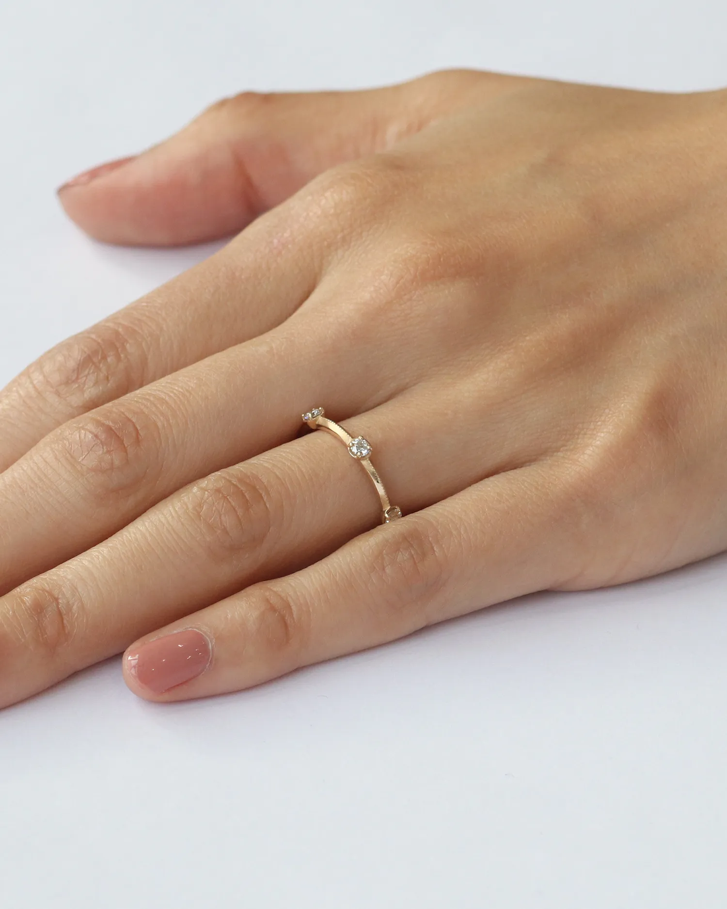 Romantic Array / Linear Diamond Band