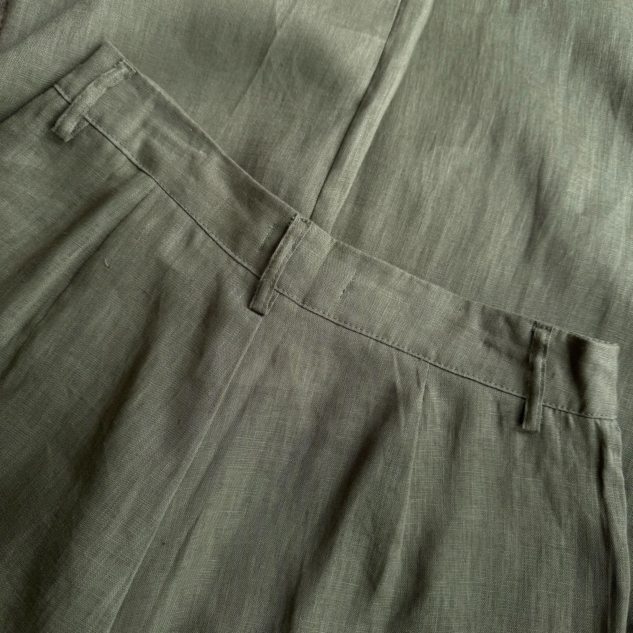 THE STAPLE Linen Trouser